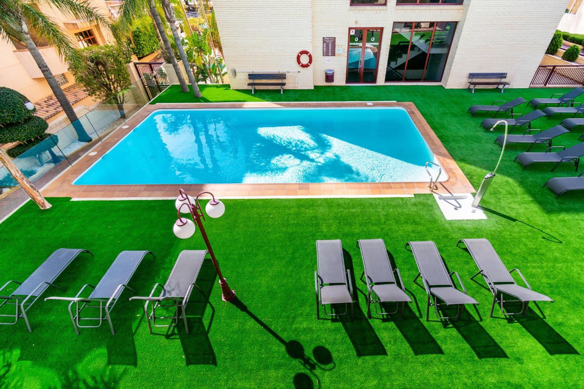 אלביר Apartamentos Albir Confort 3 Dormitorios מראה חיצוני תמונה