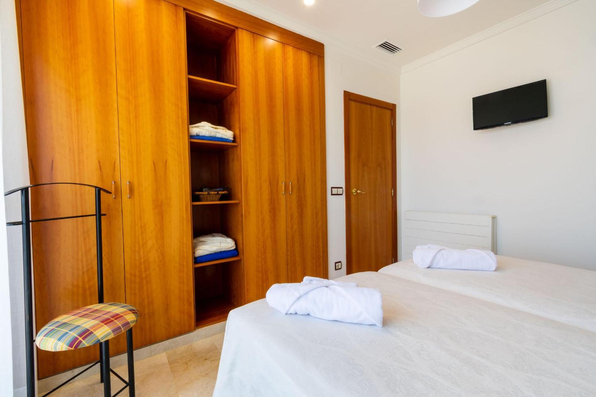 אלביר Apartamentos Albir Confort 3 Dormitorios מראה חיצוני תמונה
